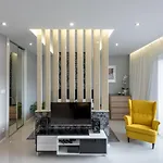 White Pearl Apartment